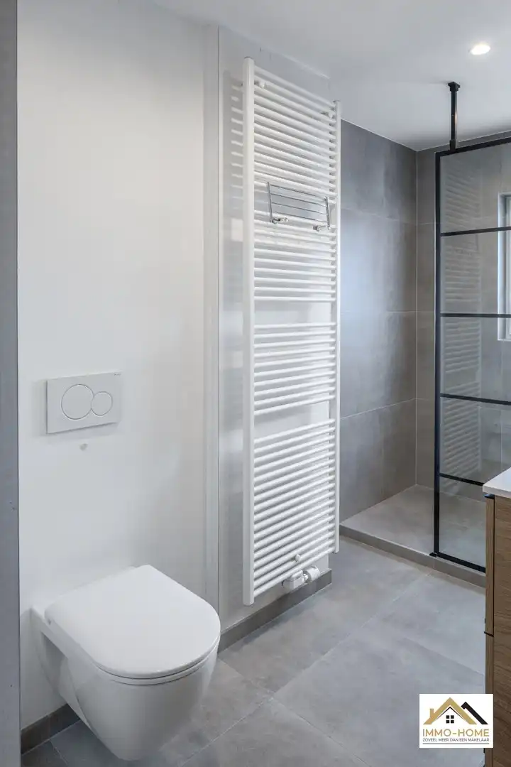 Instapklare woning op zeer centrale ligging foto 19