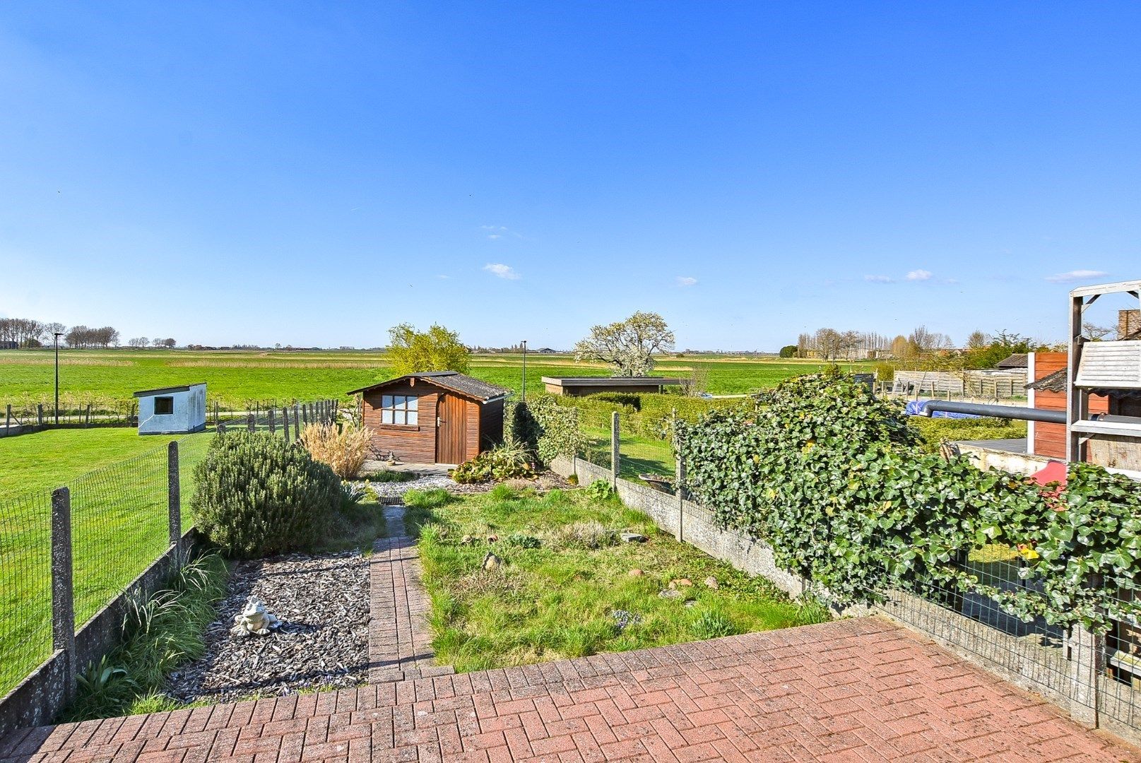 Charmante woning op toplocatie in centrum Diksmuide! foto 12