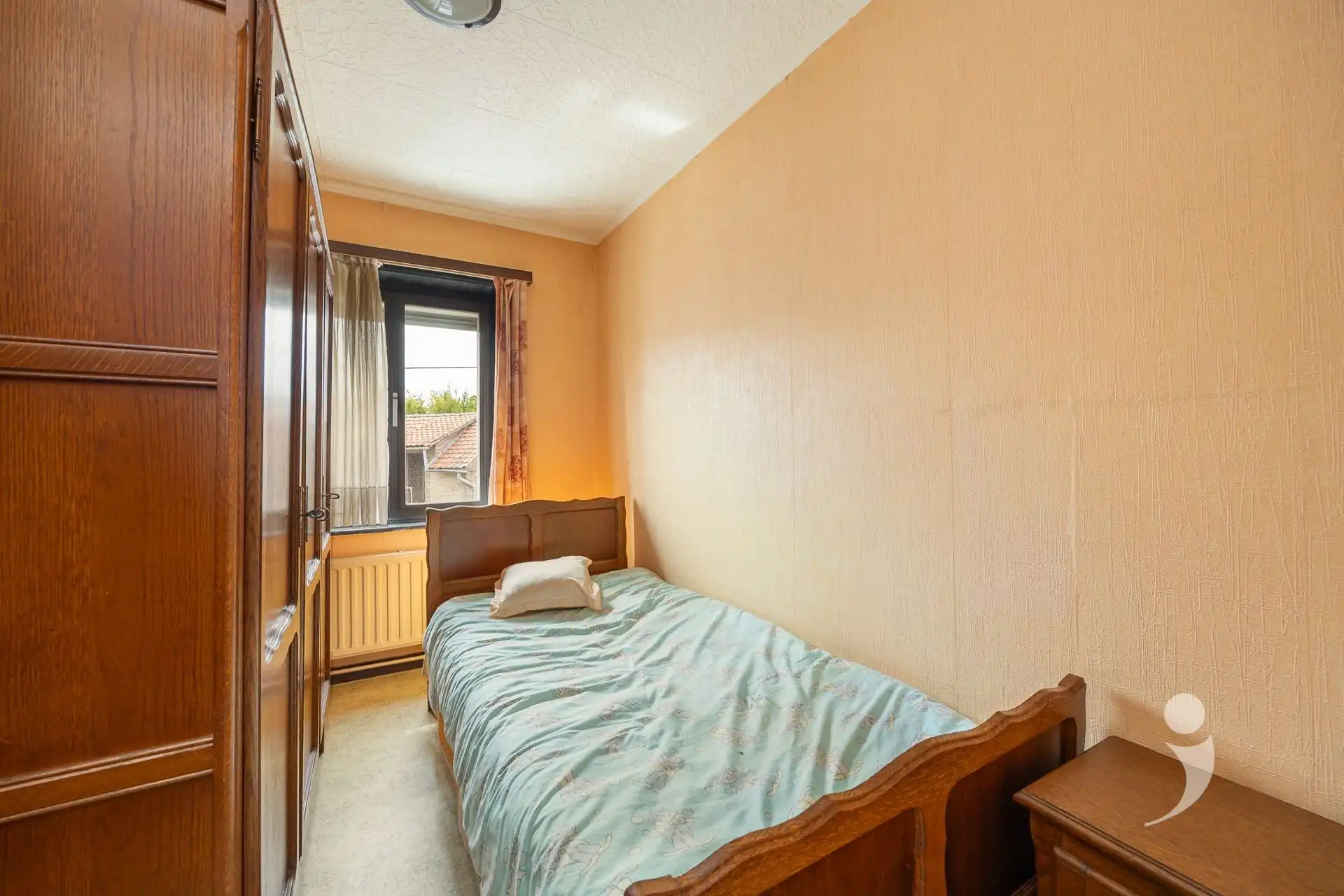 Te renoveren woning met vier slaapkamers!  foto 16