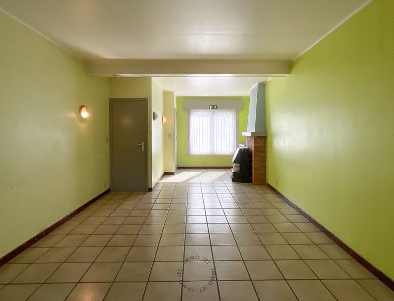 Woning met 2 slaapkamers en koer in het centrum van Sint-Gillis-Waas foto 3