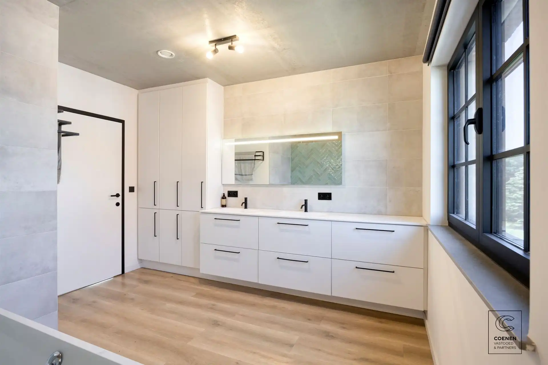 Exclusieve villa van 339 m² op prachtig perceel te Malle! foto 22