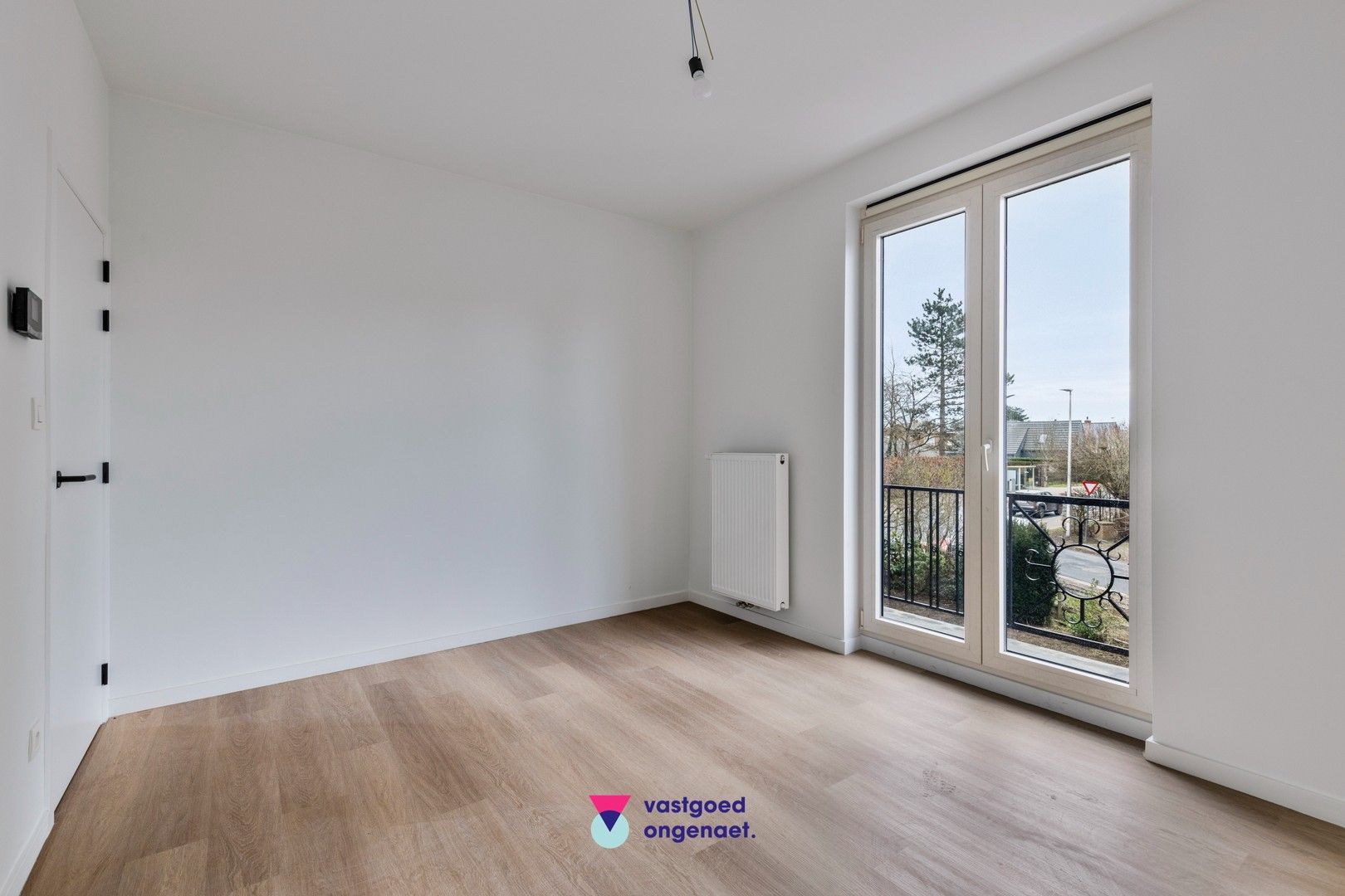 Instapklare, recent gerenoveerde woning op toplocatie in Laarne foto 11
