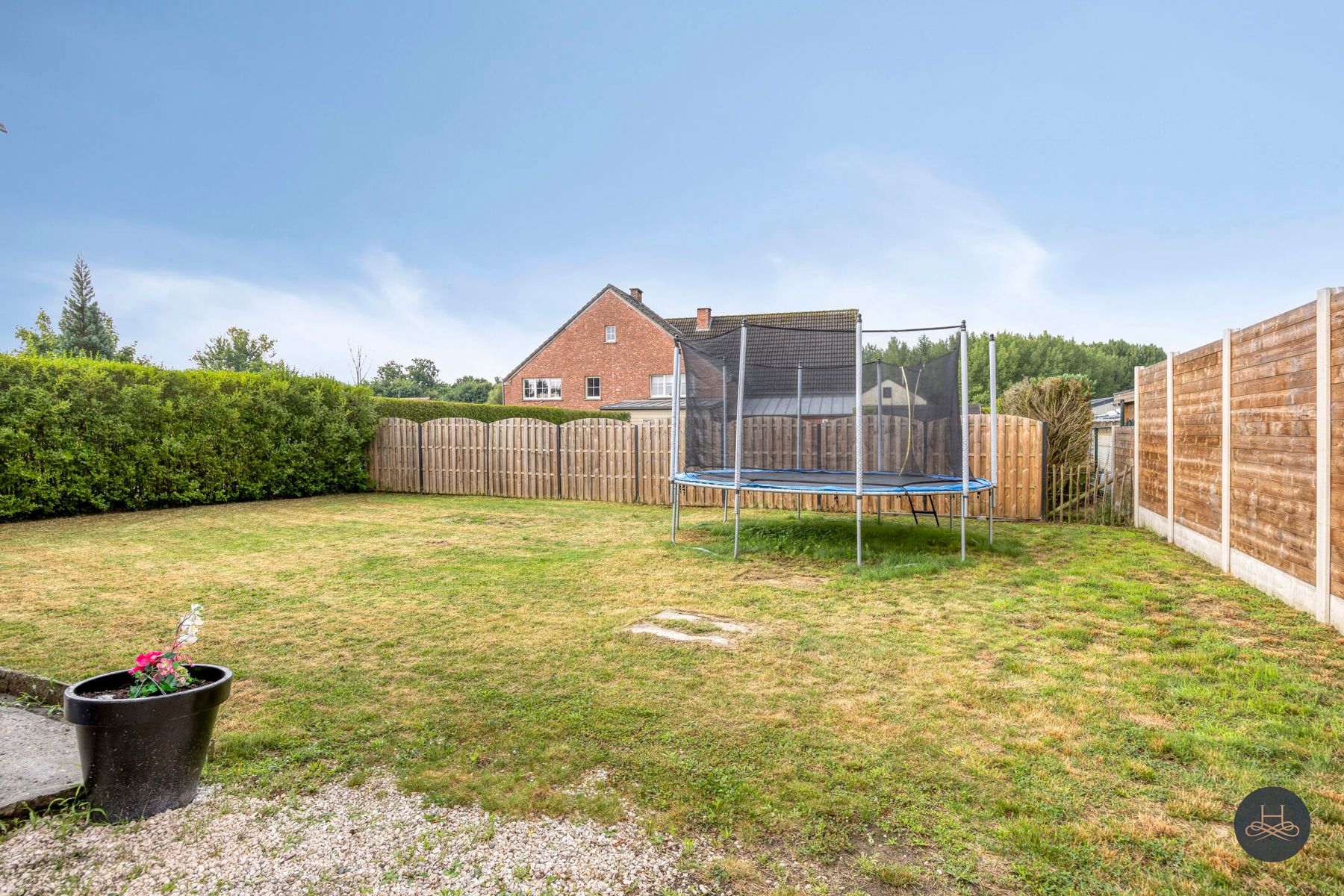 Ruime laagbouwvilla met tuin rondom in hartje Haacht foto 28