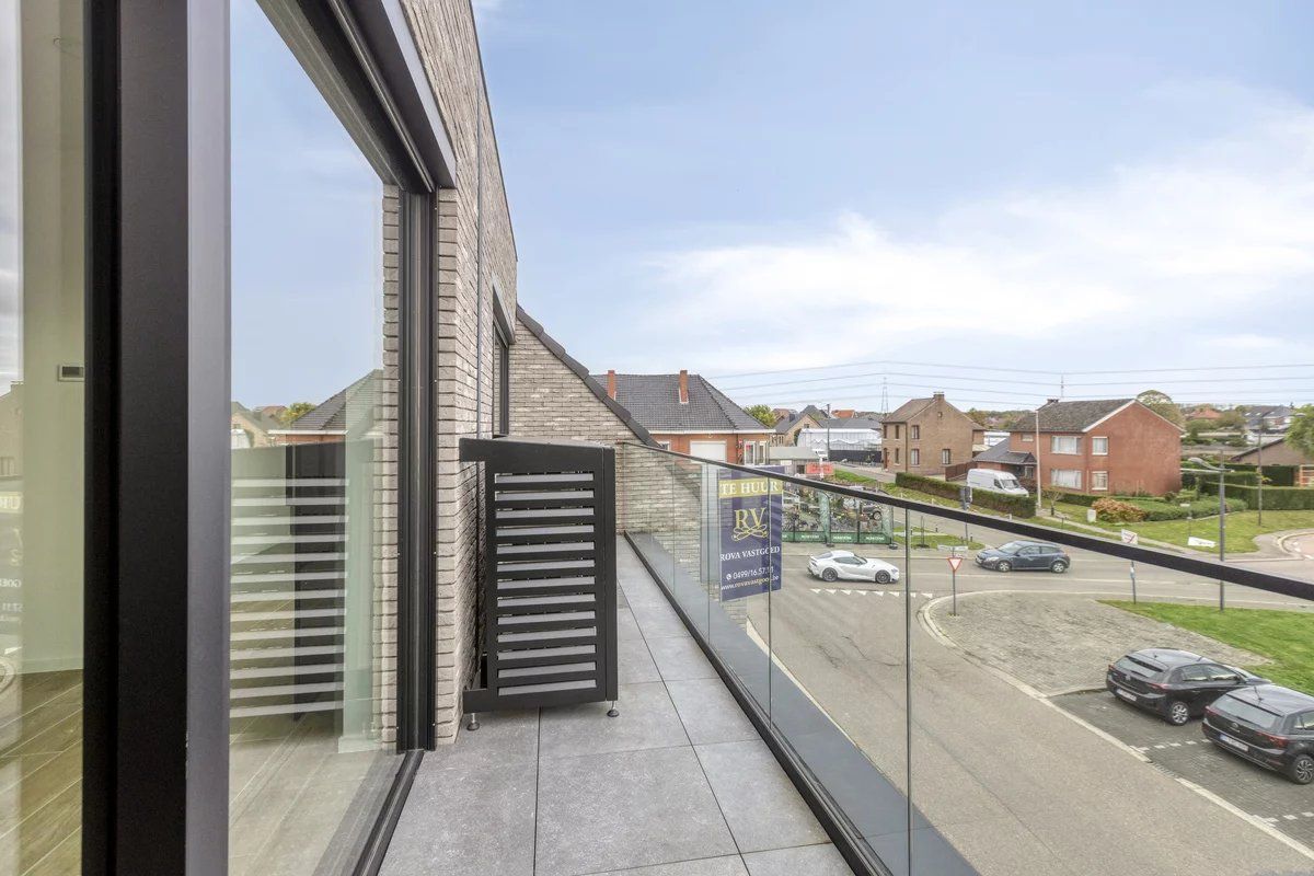 EXCLUSIEF EN KWALITATIEF NIEUWBOUWAPPARTEMENT VAN 163 M² MET 3 SLPK'S, 2 BADK'S EN RIANTE TERRASSEN IN MUNSTERBILZEN foto 16