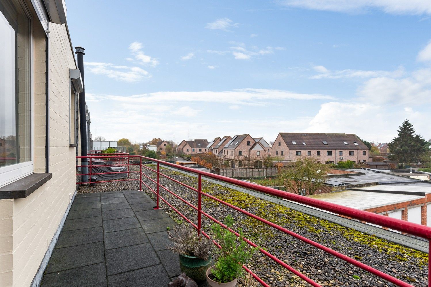 Leuk appartement met terras op gunstige locatie te Lint foto 3