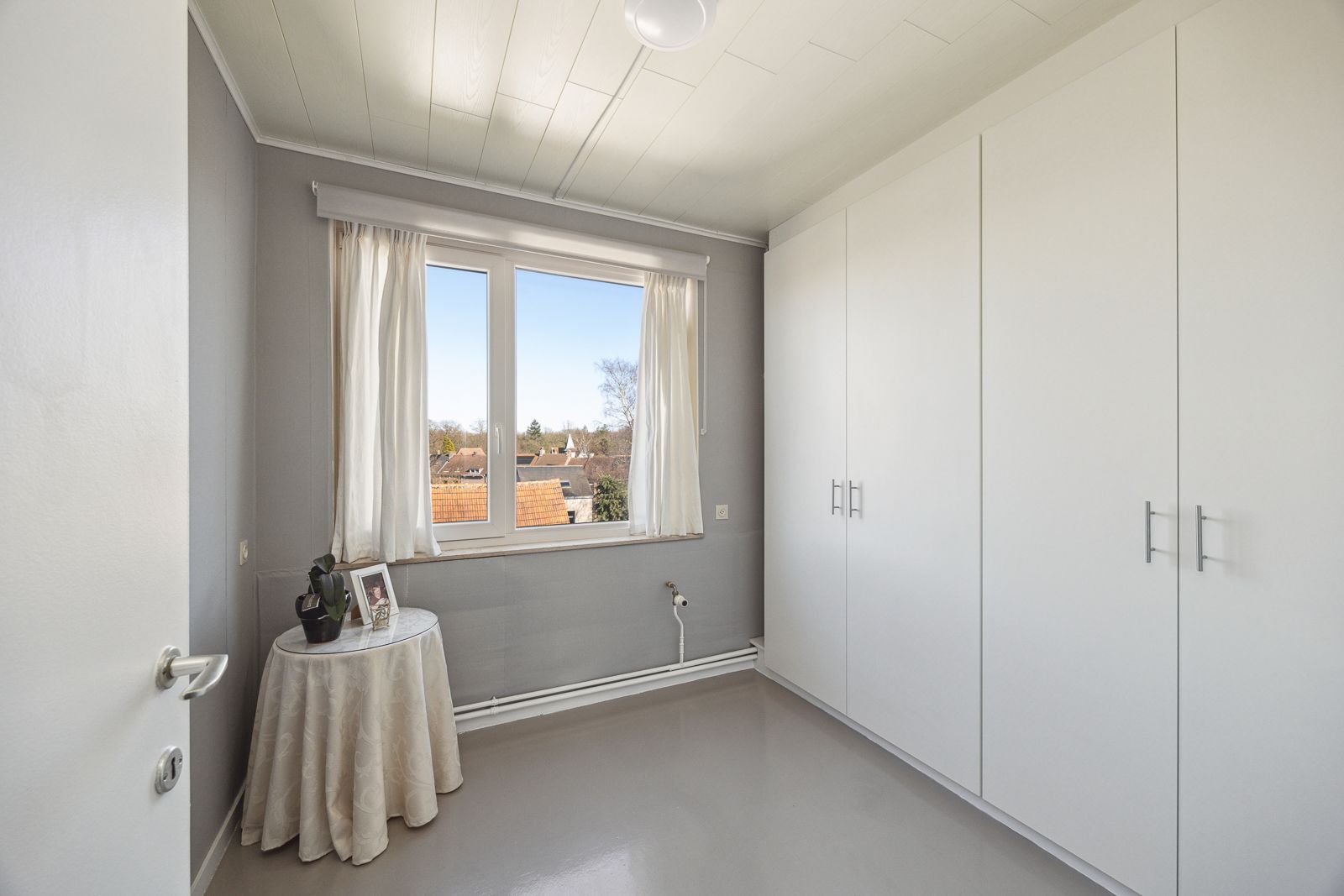 Instapklaar appartement met garagebox in Kapellen ! foto 14