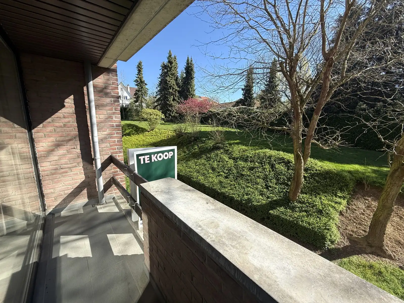 Gerenoveerde serviceflat in een rustige en groene omgeving foto 9