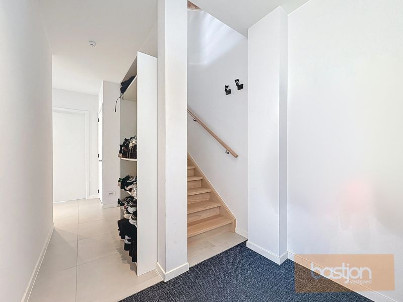 🏡 Uniek triplex appartement te huur in hartje Kortrijk! foto 2