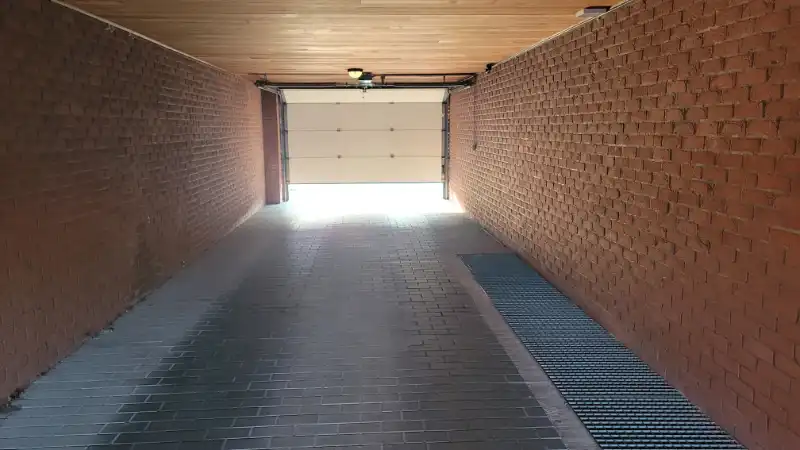 Garage te koop foto 6