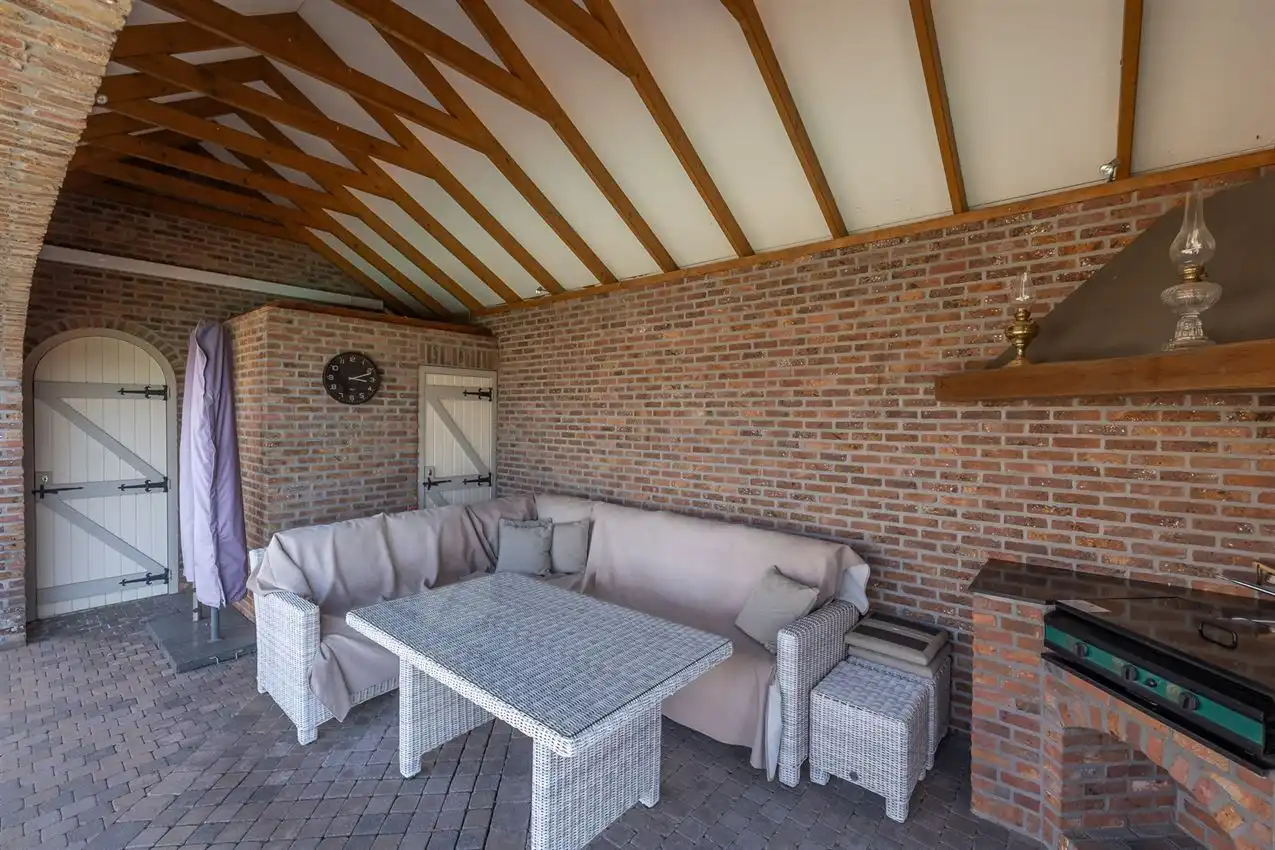 Villa grenzend aan agrarisch gebied met 4slk en opslag foto 57