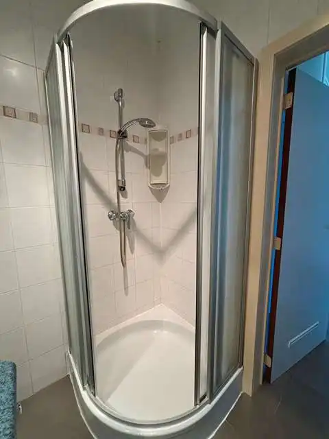 instapklaar gelijkvloers 2-slaapkamerappartement met ruim TERRAS te huur in Torhout foto 8