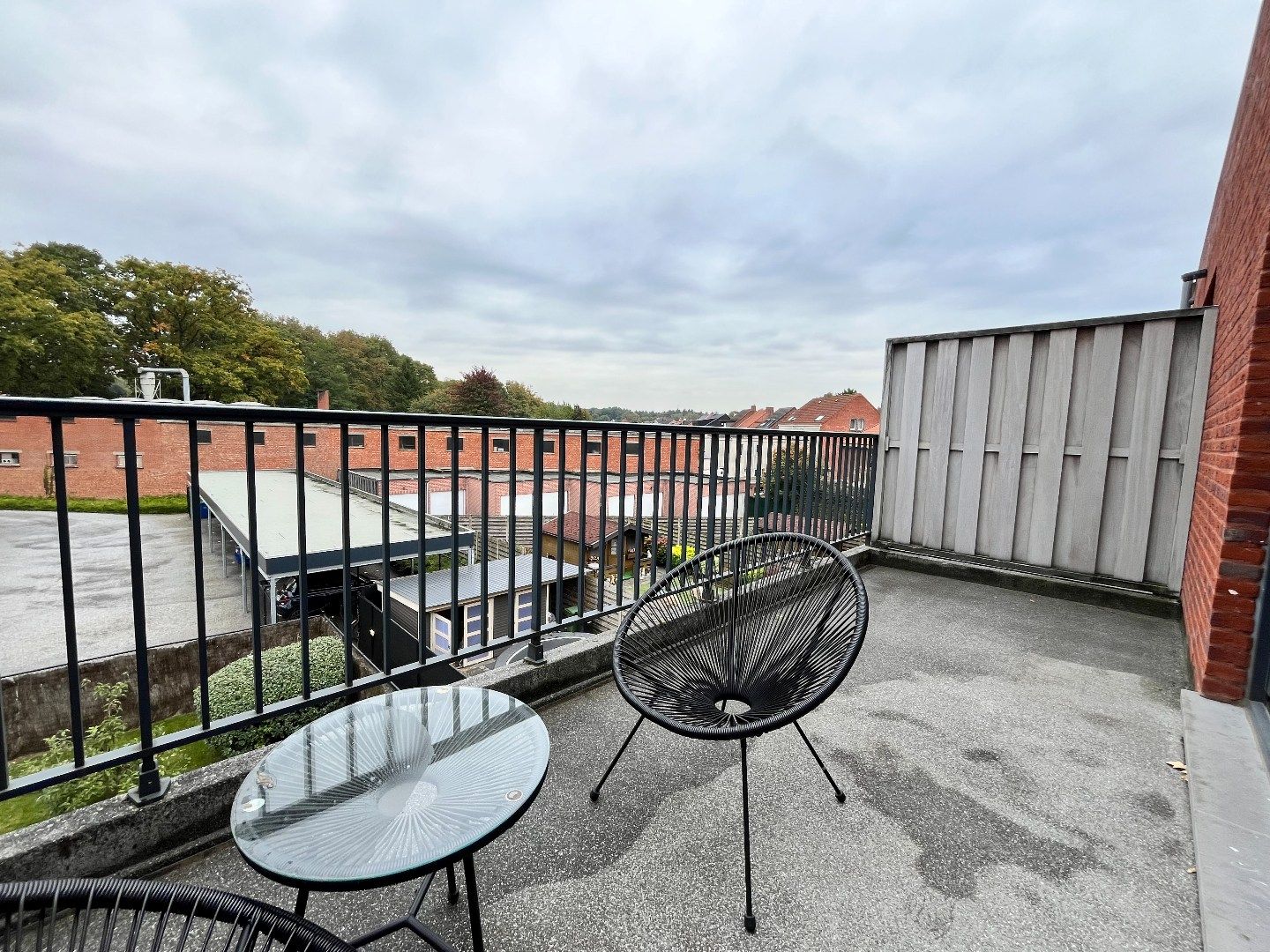 Hedendaags 2 slpk appartement met carport te Maria Ter Heide foto 14