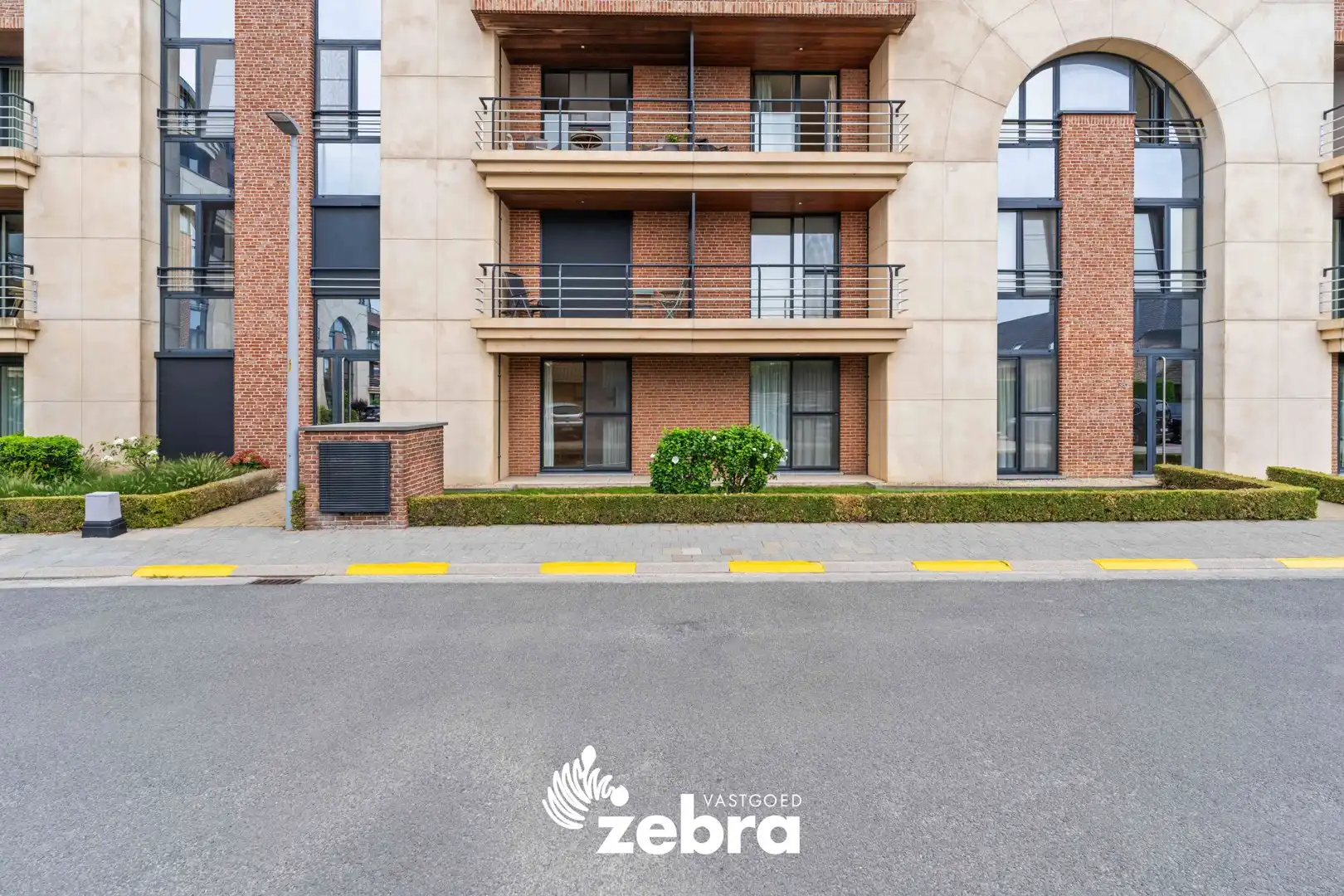 Gelijkvloers 1-slaapkamer appartement met groen zicht te Roeselare! foto 18