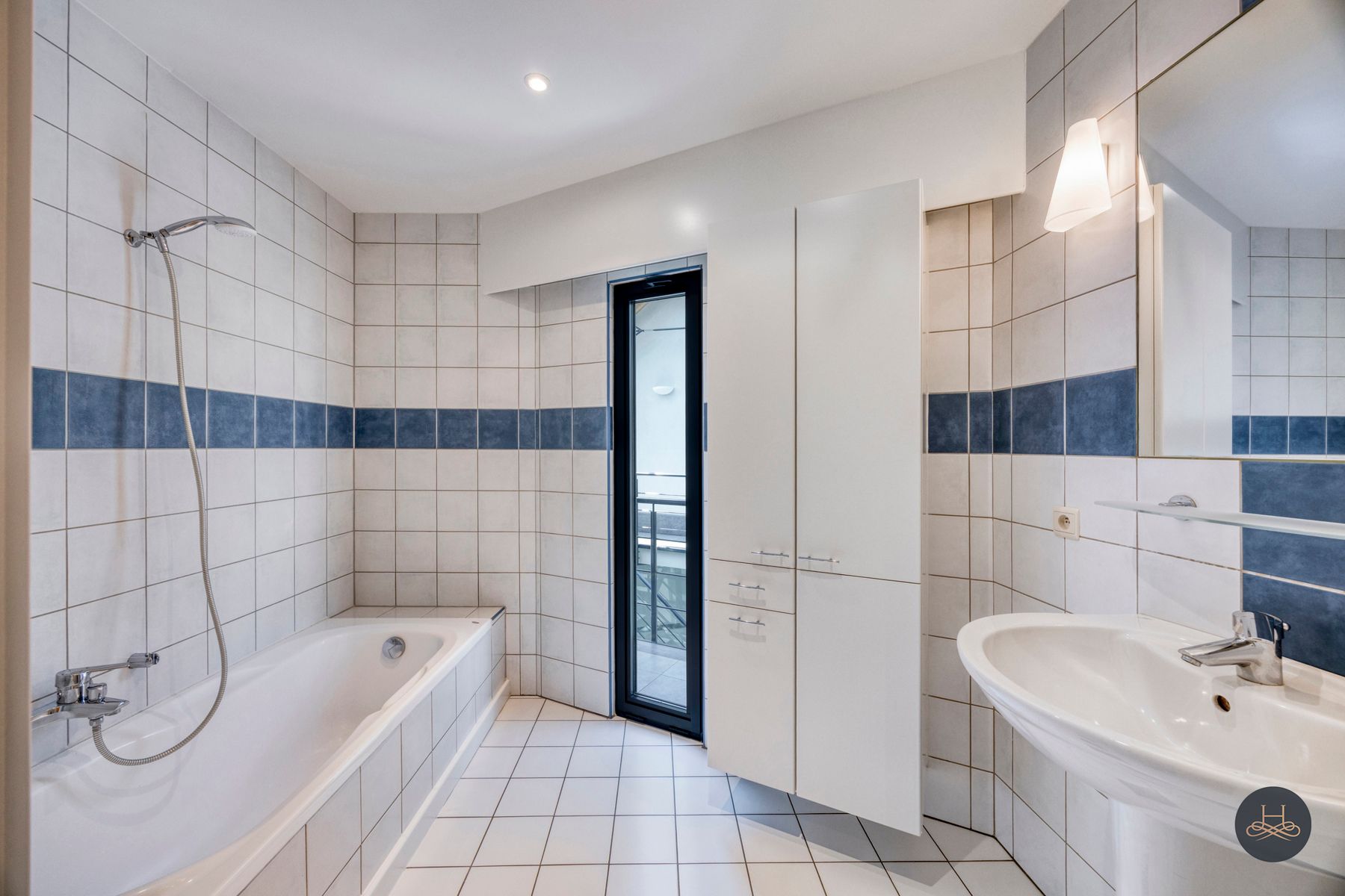 Lichtrijk duplex appartement in centrum Baal foto 19