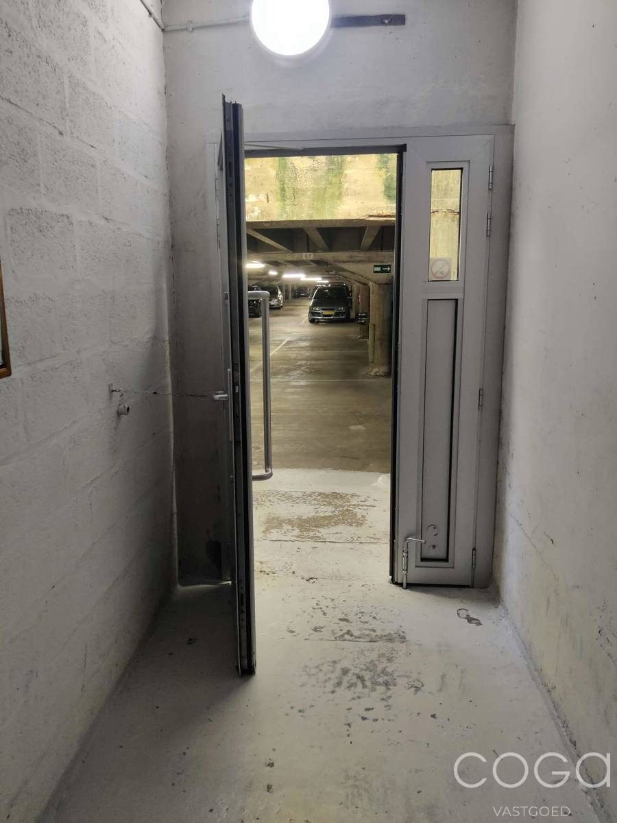 Appartement 2 slpks met zicht op de stad foto 15