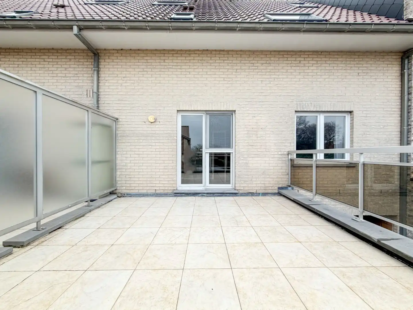 Energiezuinig 2-slp appartement (88 m²) met groot terras, Eernegem. foto 20