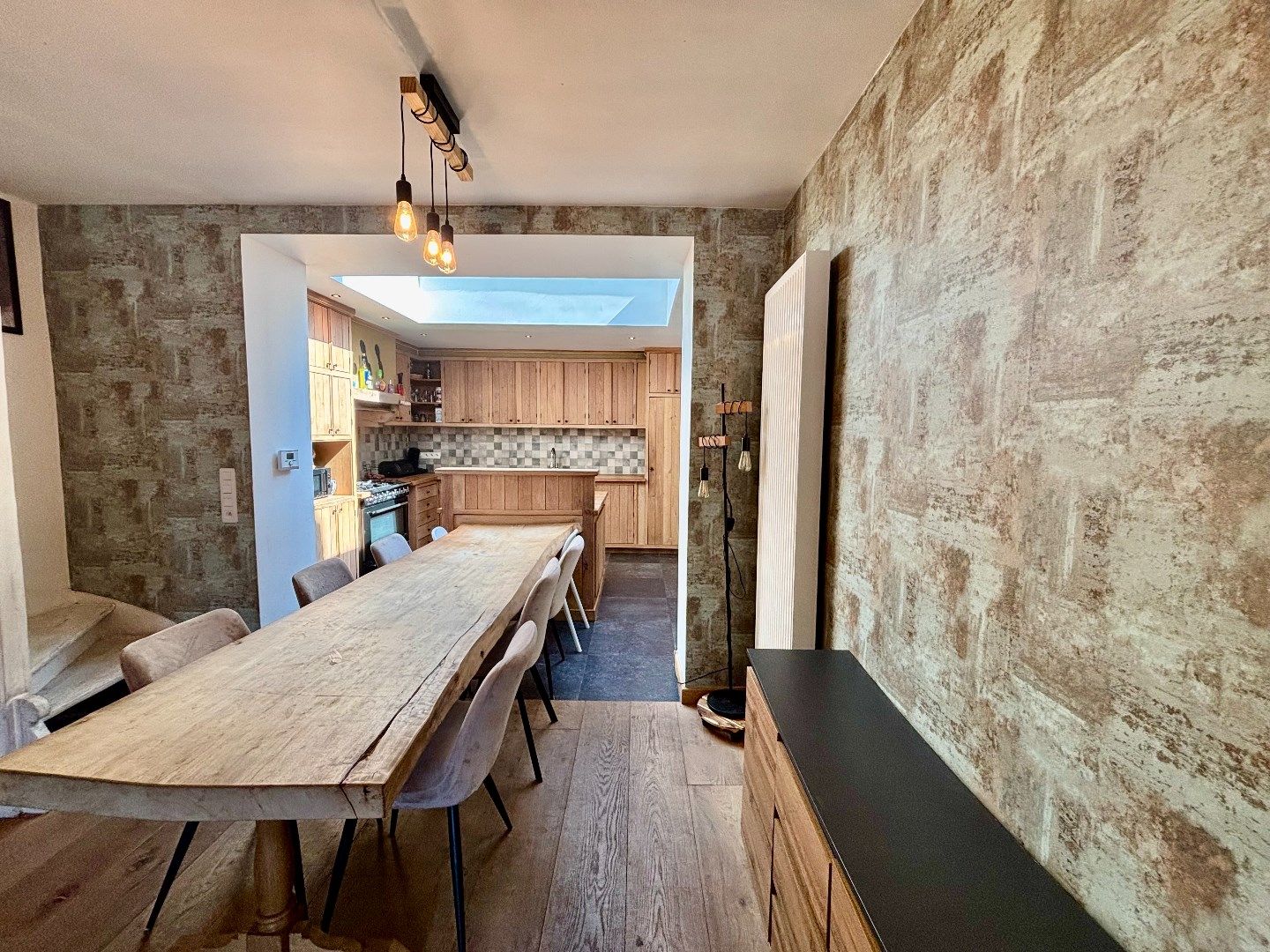 RUIME ENERGIEZUINGE WONING MET 5 SLPKS, GARAGE EN STADSKOER foto 7
