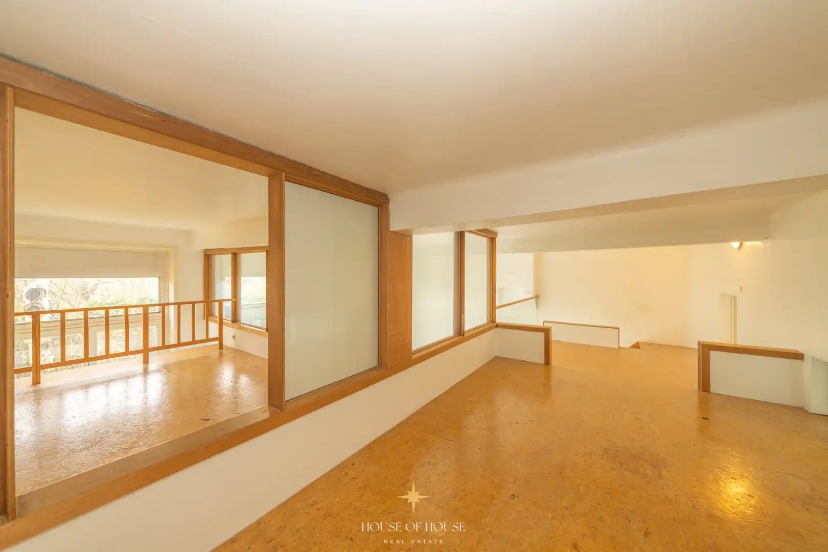 Exceptionele eigendom: Oude Gemeenteschool met directeurswoning , 3 appartementen en studio – zonder renovatieverplichting & mogelijkheid vakantieverhuur foto 29