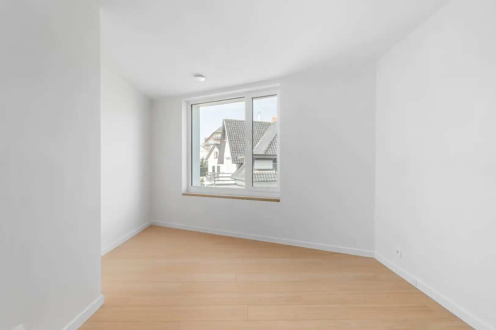 PRACHTIG NIEUWBOUWAPPARTEMENT OP 200 METER VAN DE ZEEDIJK foto 10