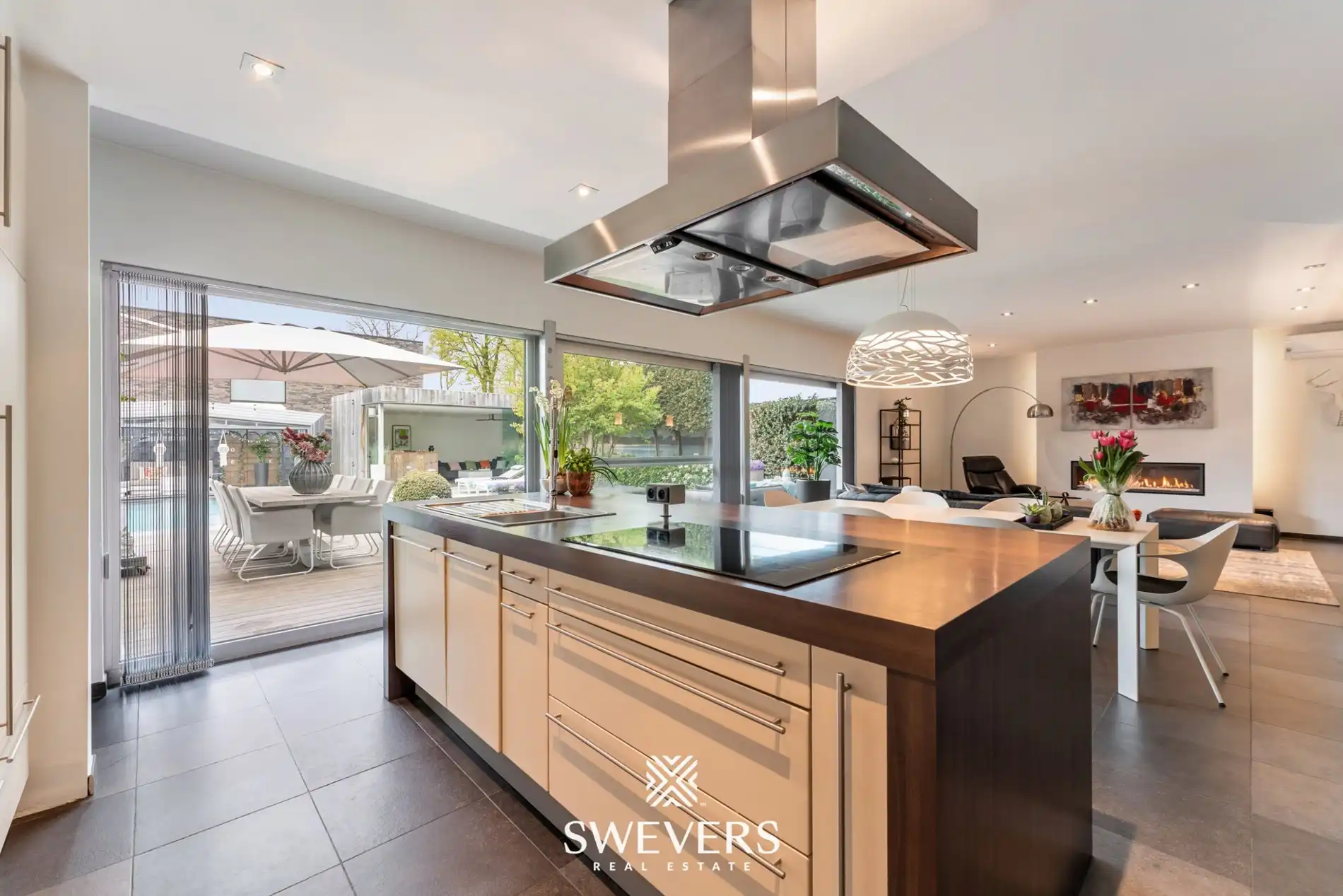 Werken, wonen en genieten in luxevilla met zwembad, poolhouse en magazijn in Koersel foto 8