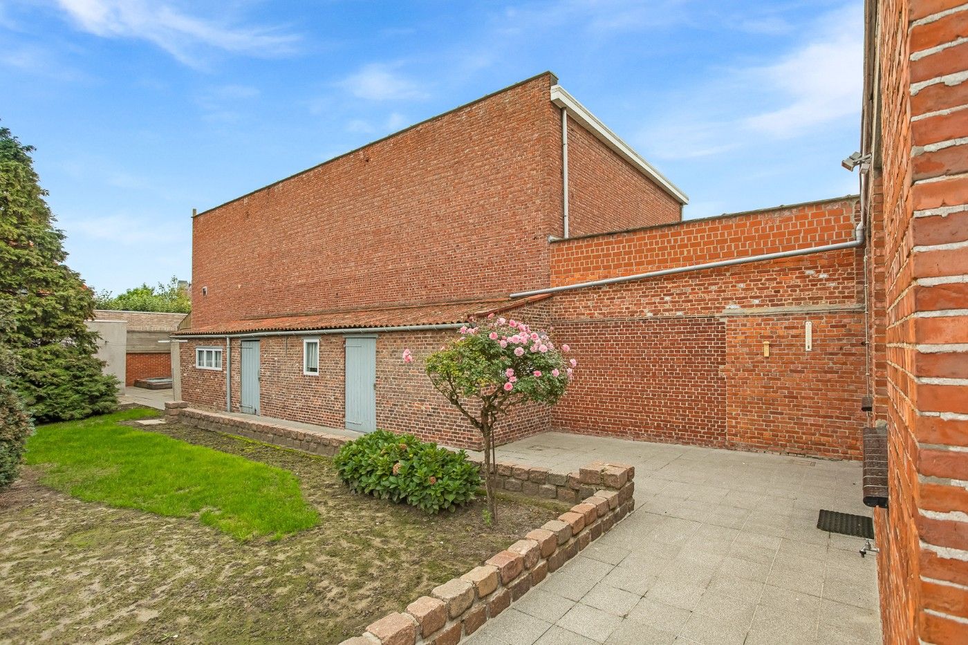 Te renoveren, halfopen bebouwing met 3 slpk, gezellige tuin en garage foto 20