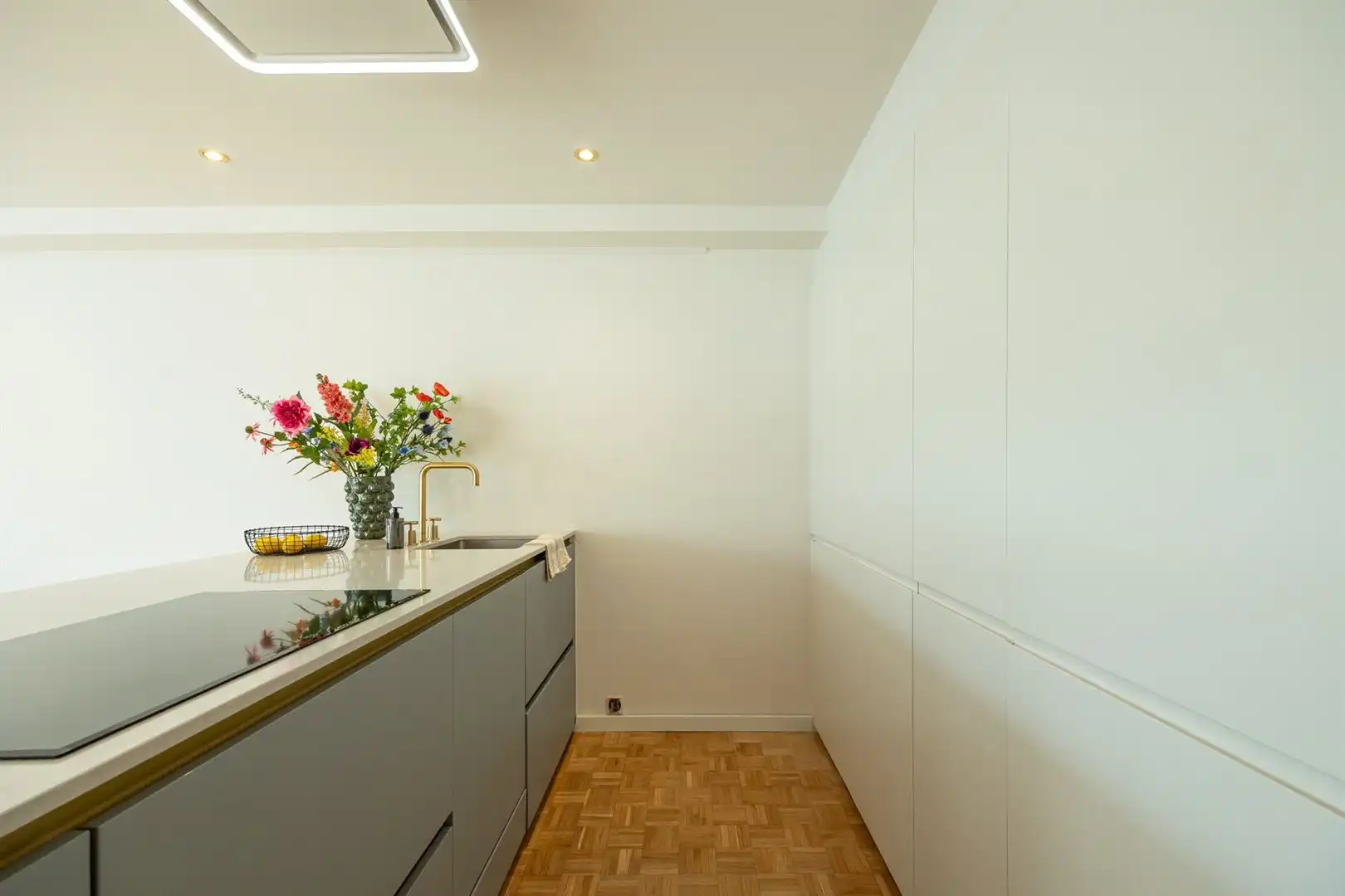 Licht 2 slaapkamer appartement aan het Zuid foto 6