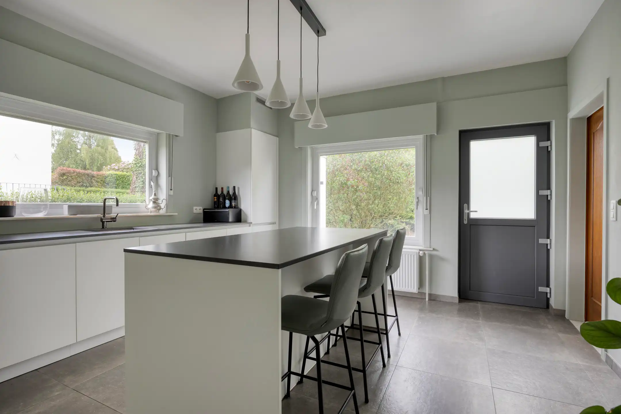 Prachtig Gerenoveerde Villa (260m²), Toplocatie in Dilbeek! foto 8