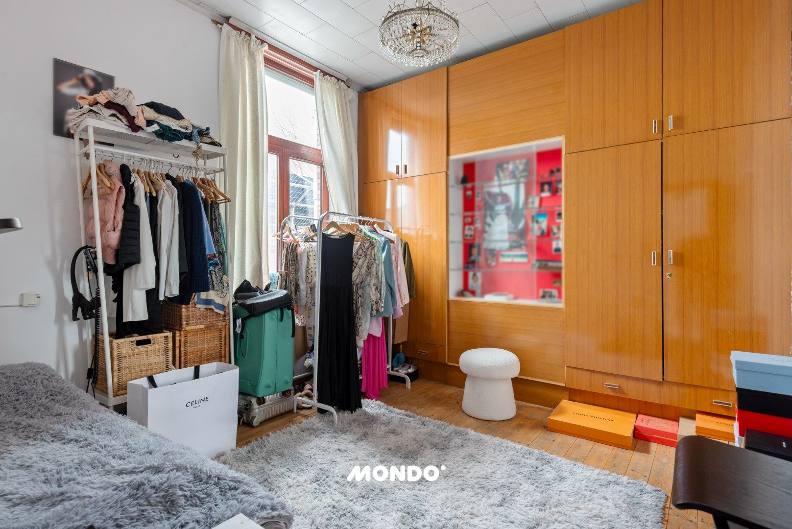 Karaktervolle woning met hangaar! foto 19