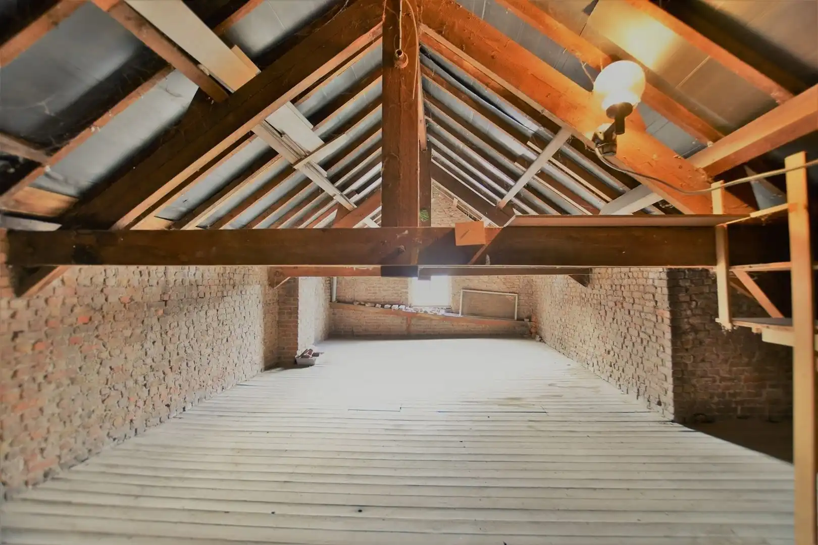 Opbrengsteigendom met 2 entiteiten gelegen in het hartje van centrum Dendermonde  foto 17