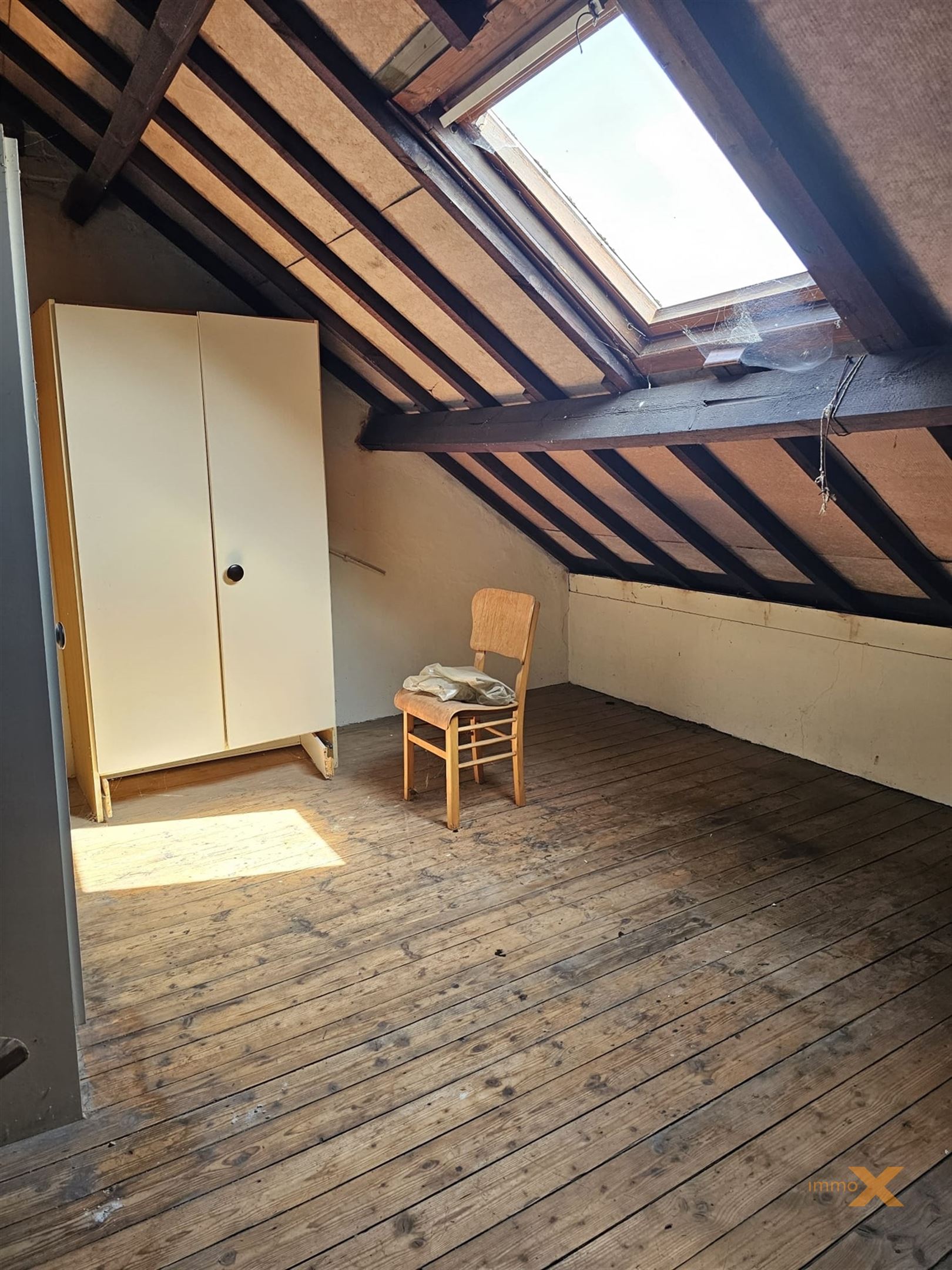 CHARMANTE WONING MET TUIN EN GARAGE foto 25