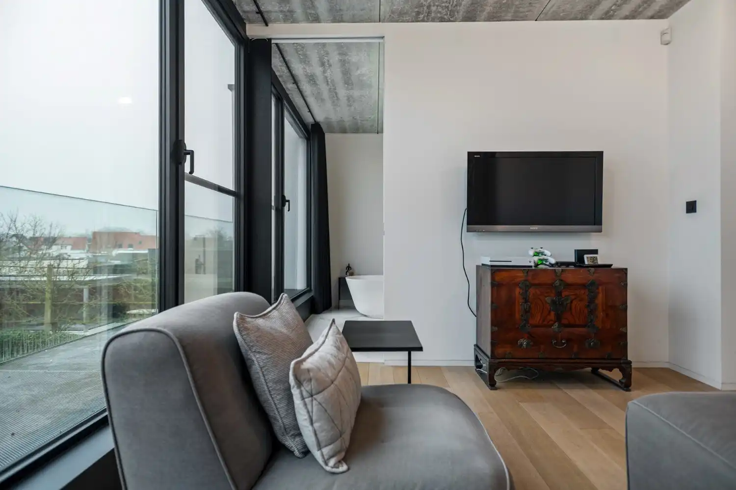 RECENTE HANDELSWONING OP COMMERCIELE LIGGING! foto 21