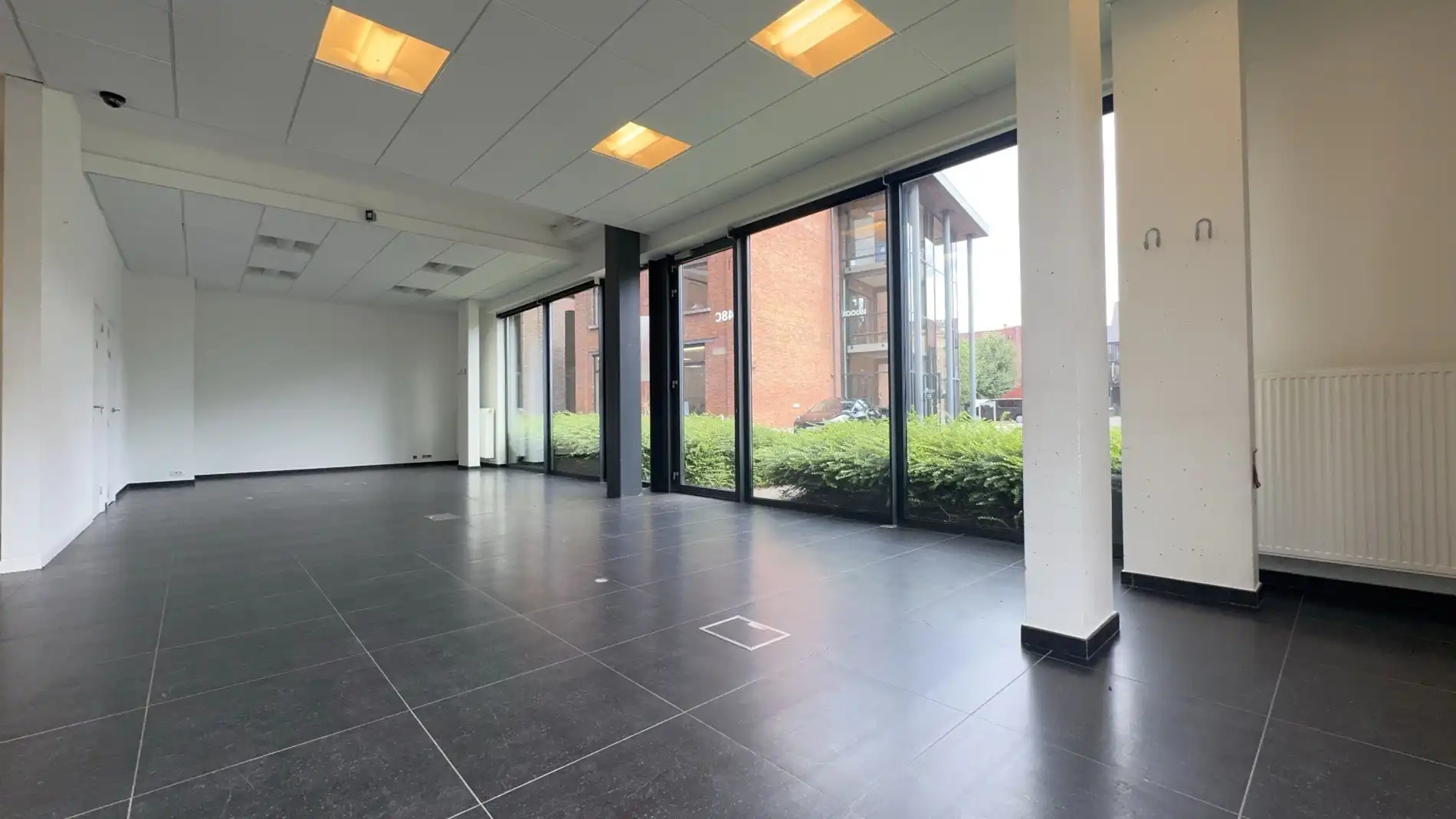 Kantoorruimte te huur vlakbij het station Gent-Dampoort foto 10