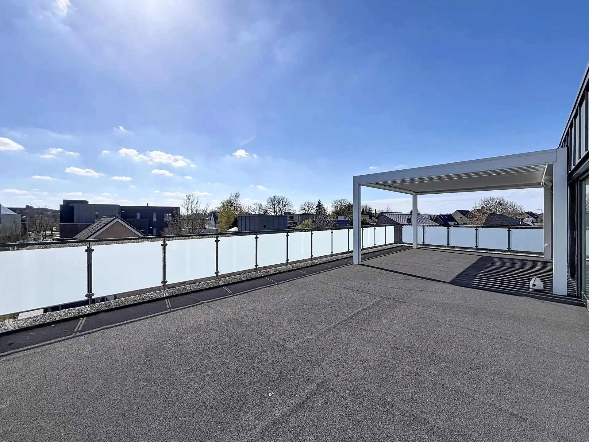 Exclusief wonen op topniveau – penthousegevoel met riant terras foto 27