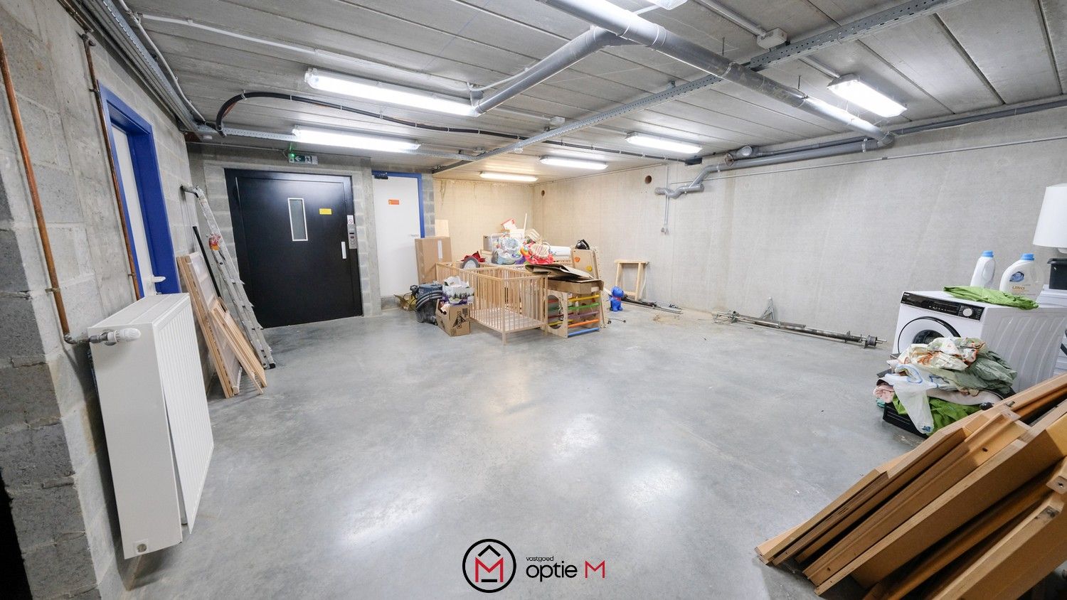 Investeringspand met handelsruimte en appartement in Merem Bilzen foto 36