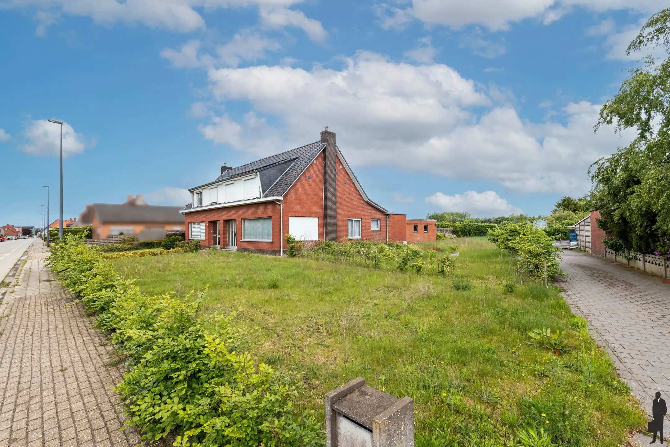 Woning met 4 slpk. op ca. 2.530m² grond met weids uitzicht! foto 2