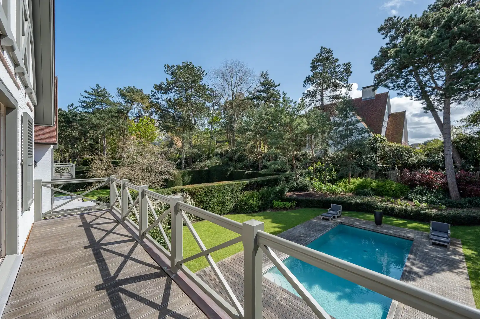 Prachtige villa met zwembad rustig gelegen in een paadje in hartje Zoute. foto 26