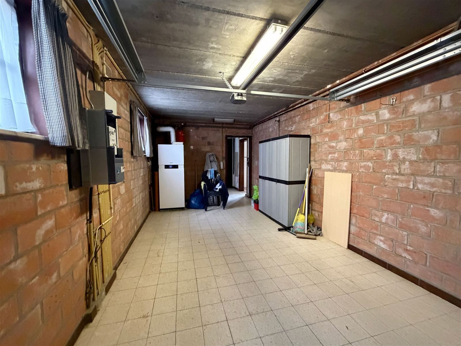 Woning te huur met 3 slaapkamers in rustige wijk foto 8