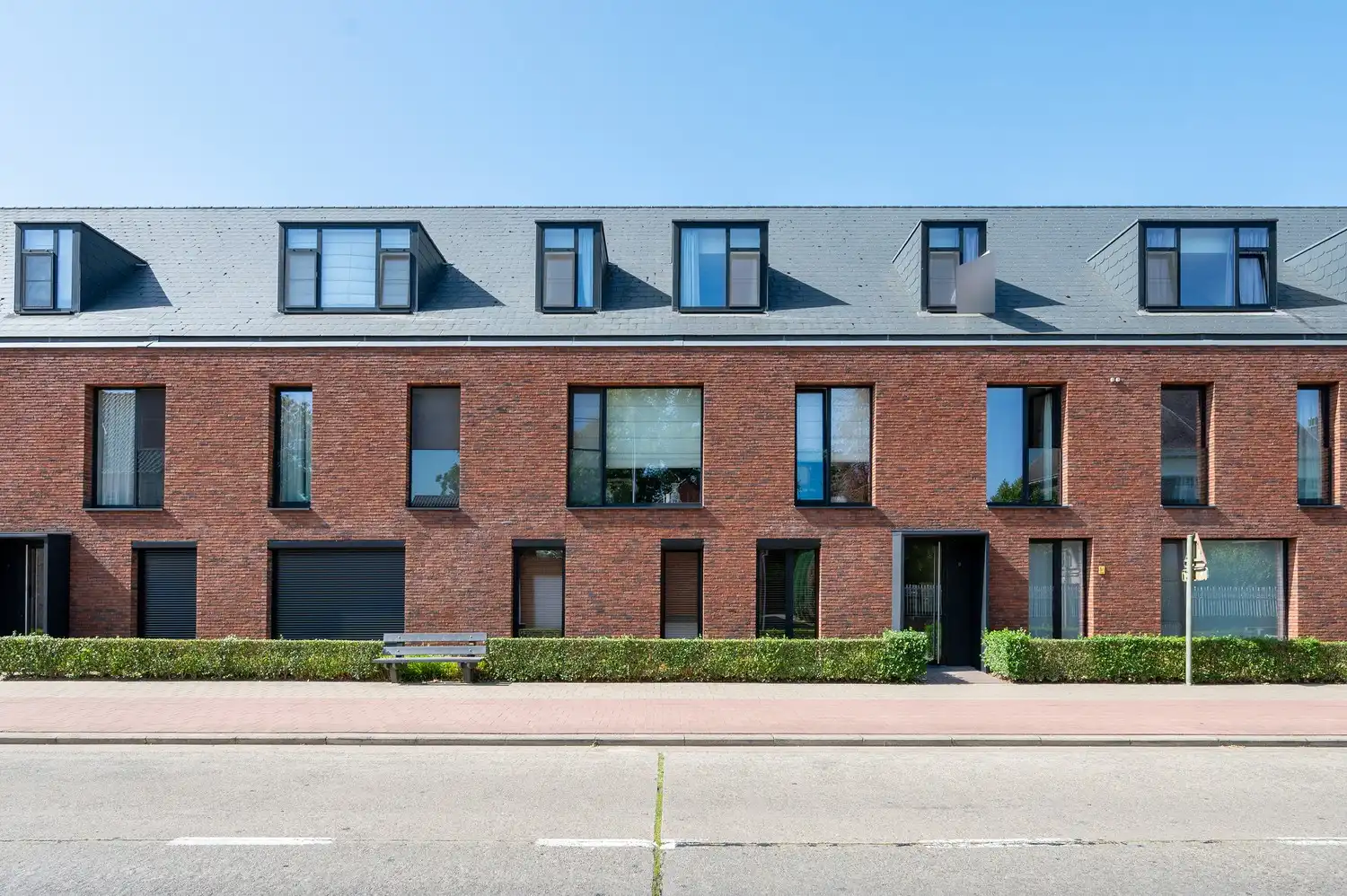 INSTAPKLAAR APP MET RUIM TERRAS 20m2 TE CENTRUM BERLAAR foto 2
