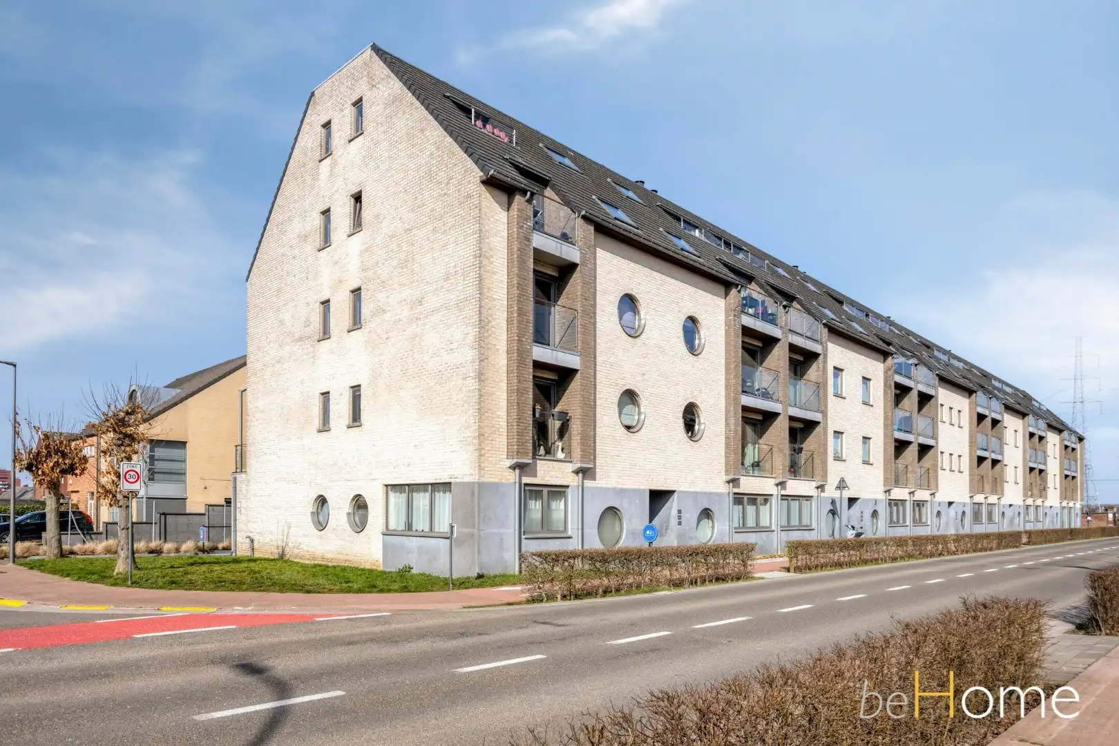 Lichtrijk 2-slaapkamerappartement met groot terras op de 1ste verdieping foto 30