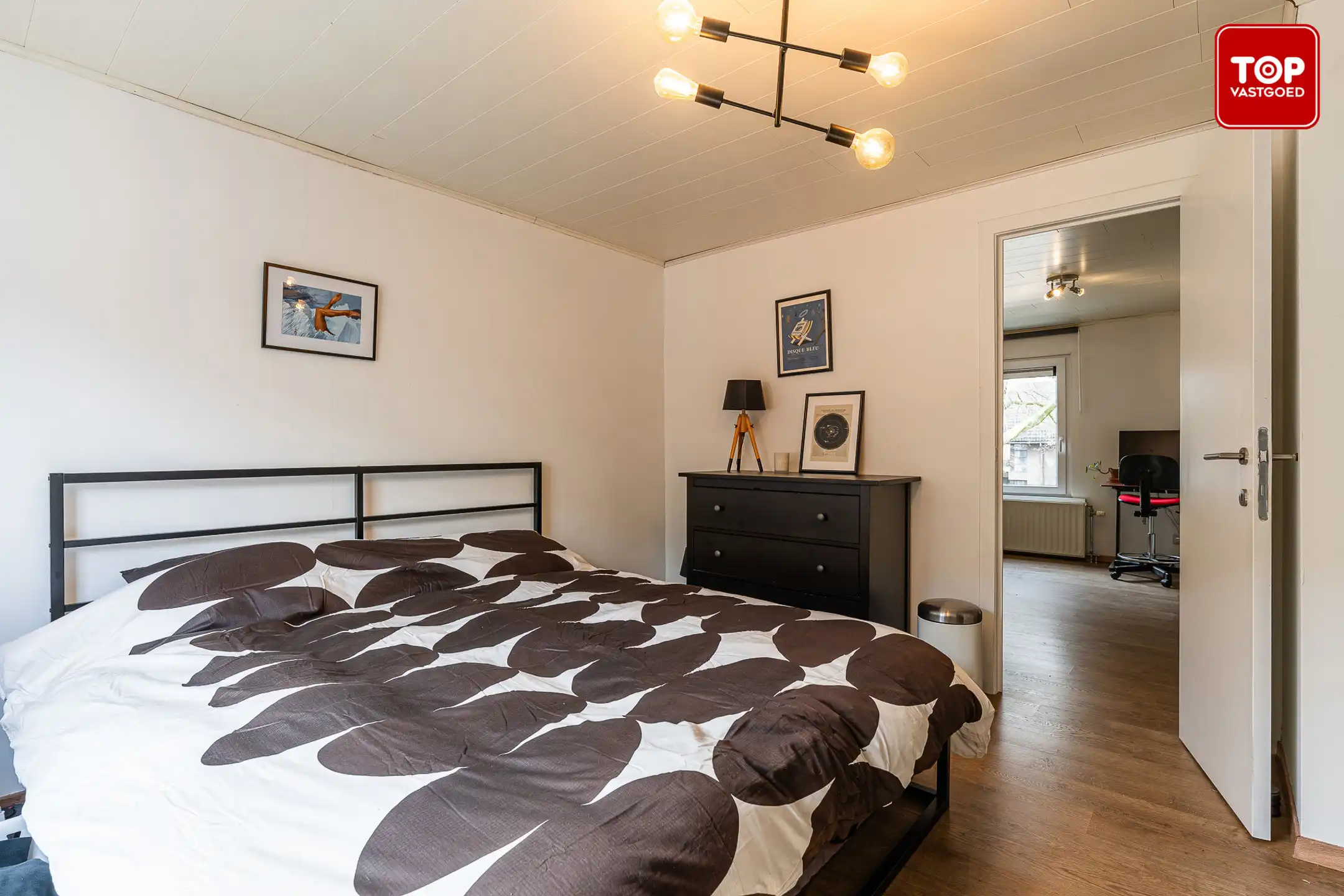 Instapklare woning in een rustige straat nabij Gent centrum. foto 16