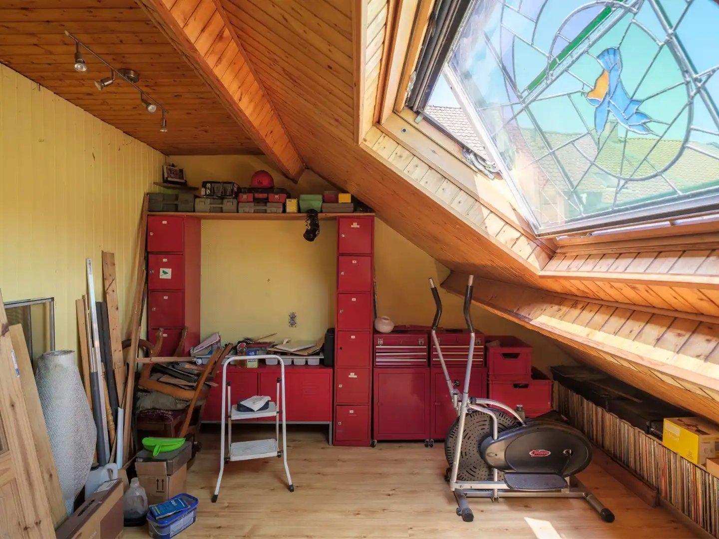 Huis met vier slaapkamers en stadskoer in Ledeberg foto 12