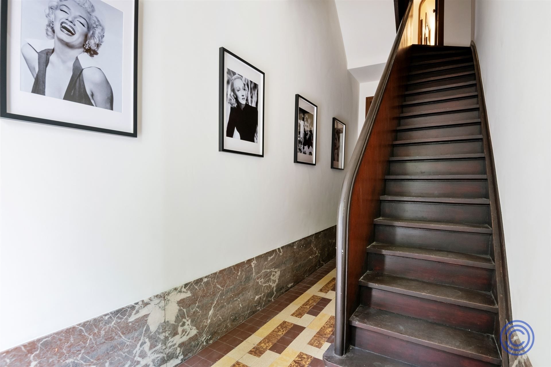 Prachtig gerenoveerd 2-slpk appartement met stadstuintje! foto 13