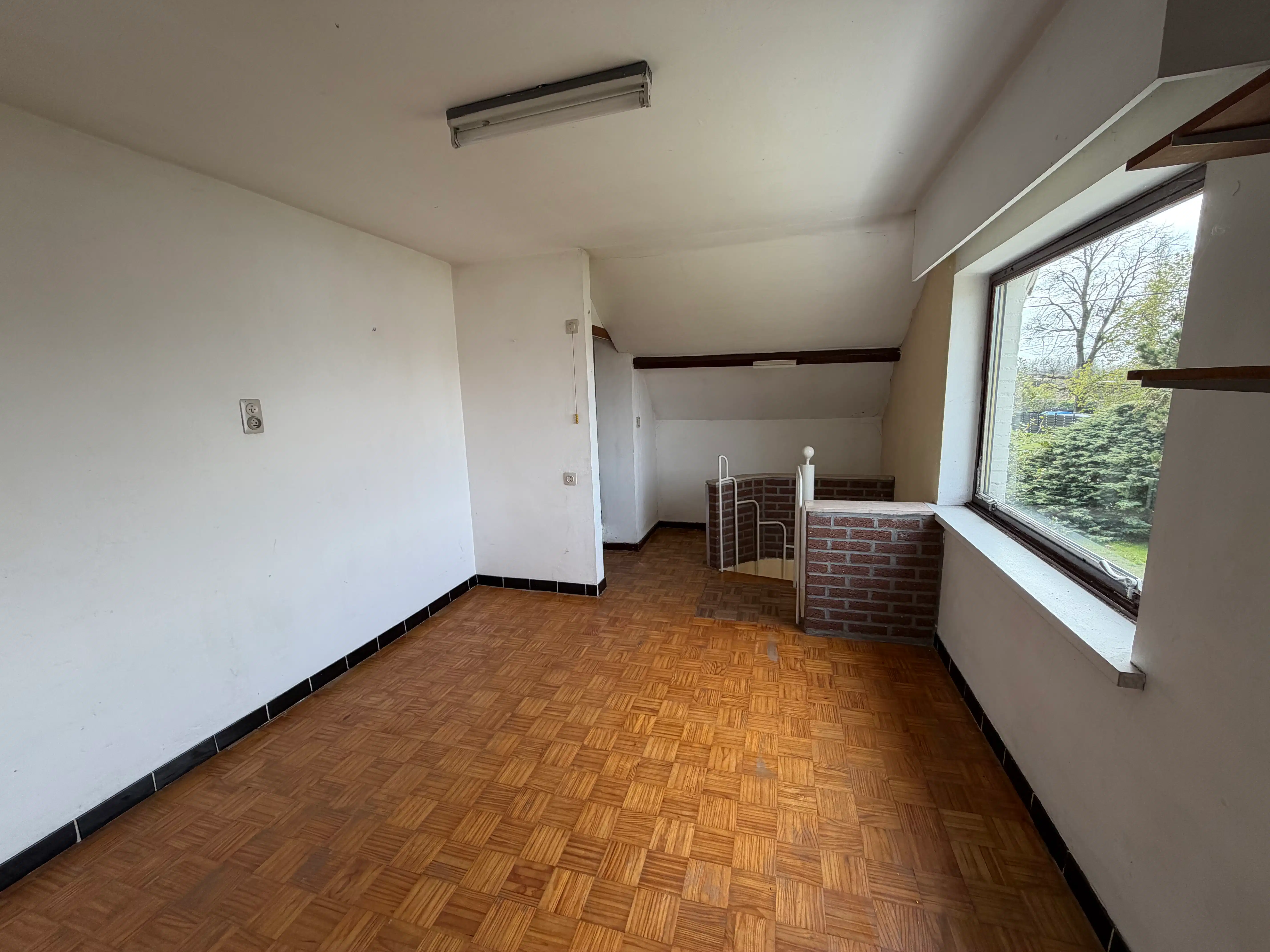 Genk, Craenevenne 16: Ruime, te renoveren woning met 5 slaapkamers op een perceel van 15 are in Boxbergheide foto 29