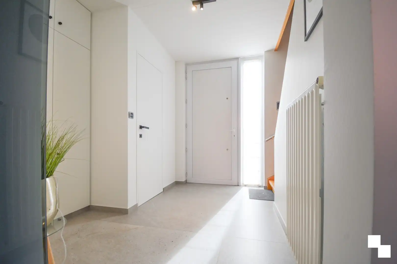Vrijstaande moderne woning. foto 2
