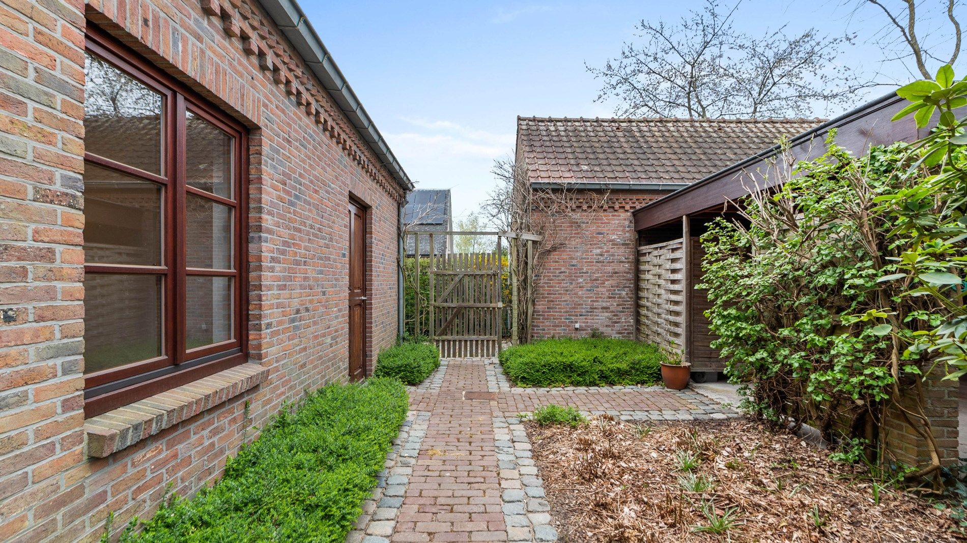 Zeer degelijk gebouwde woning met 3/5 slpks in een doodlopende straat in het centrum ! foto 39
