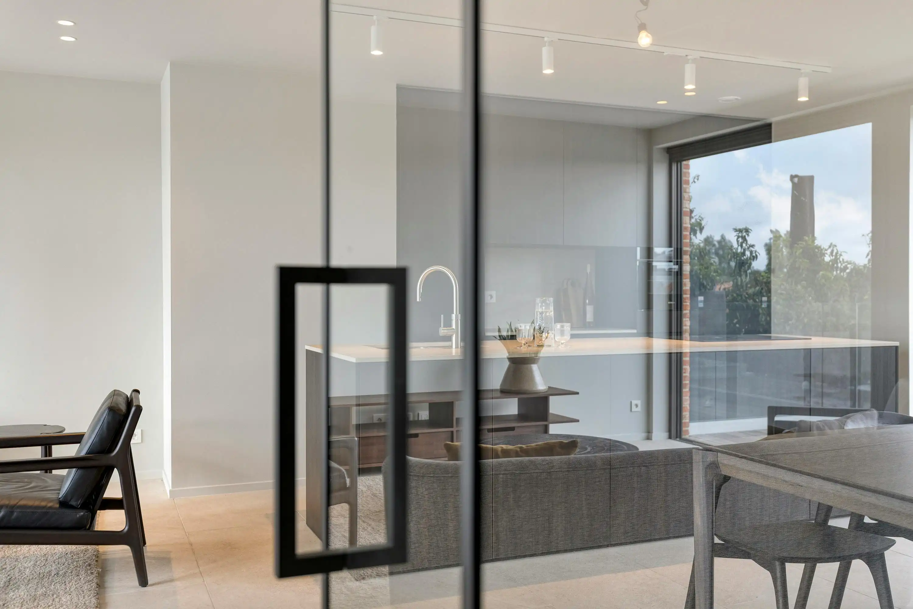 Penthouse te koop aan het water in centrum Veurne foto 12