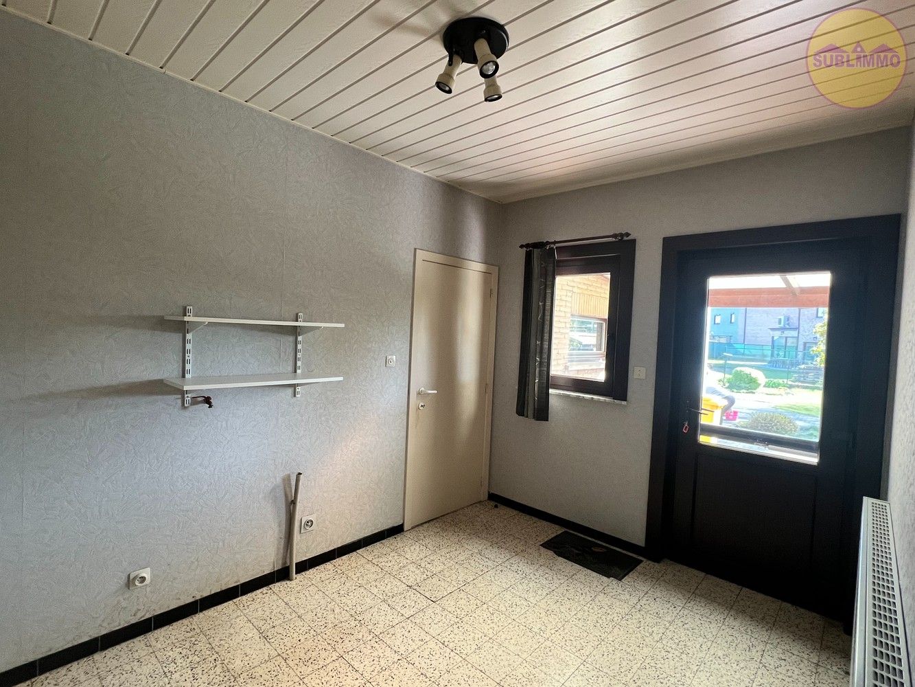 Charmante gelijkvloerse woning op een ruim perceel van 1.185m². foto 11