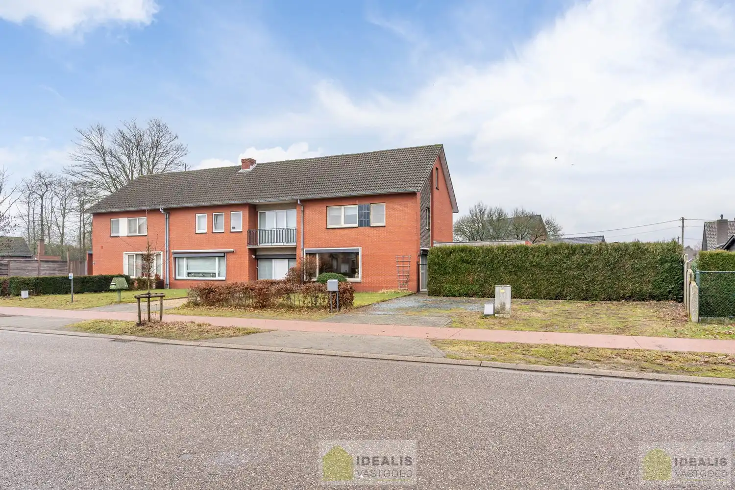 AANGENAME GEZINSWONING MET 3 SLAAPKAMERS OP GEGEERDE LOCATIE IN HARTJE ACHEL foto 2