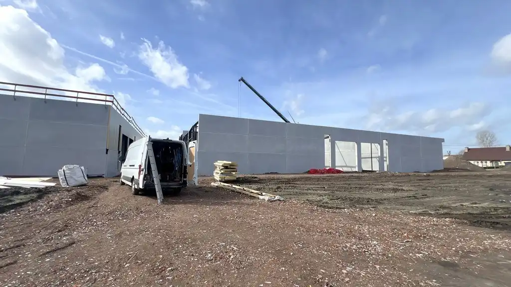 Nieuwbouw KMO-unit te koop in Bizzpark Doornzele foto 5