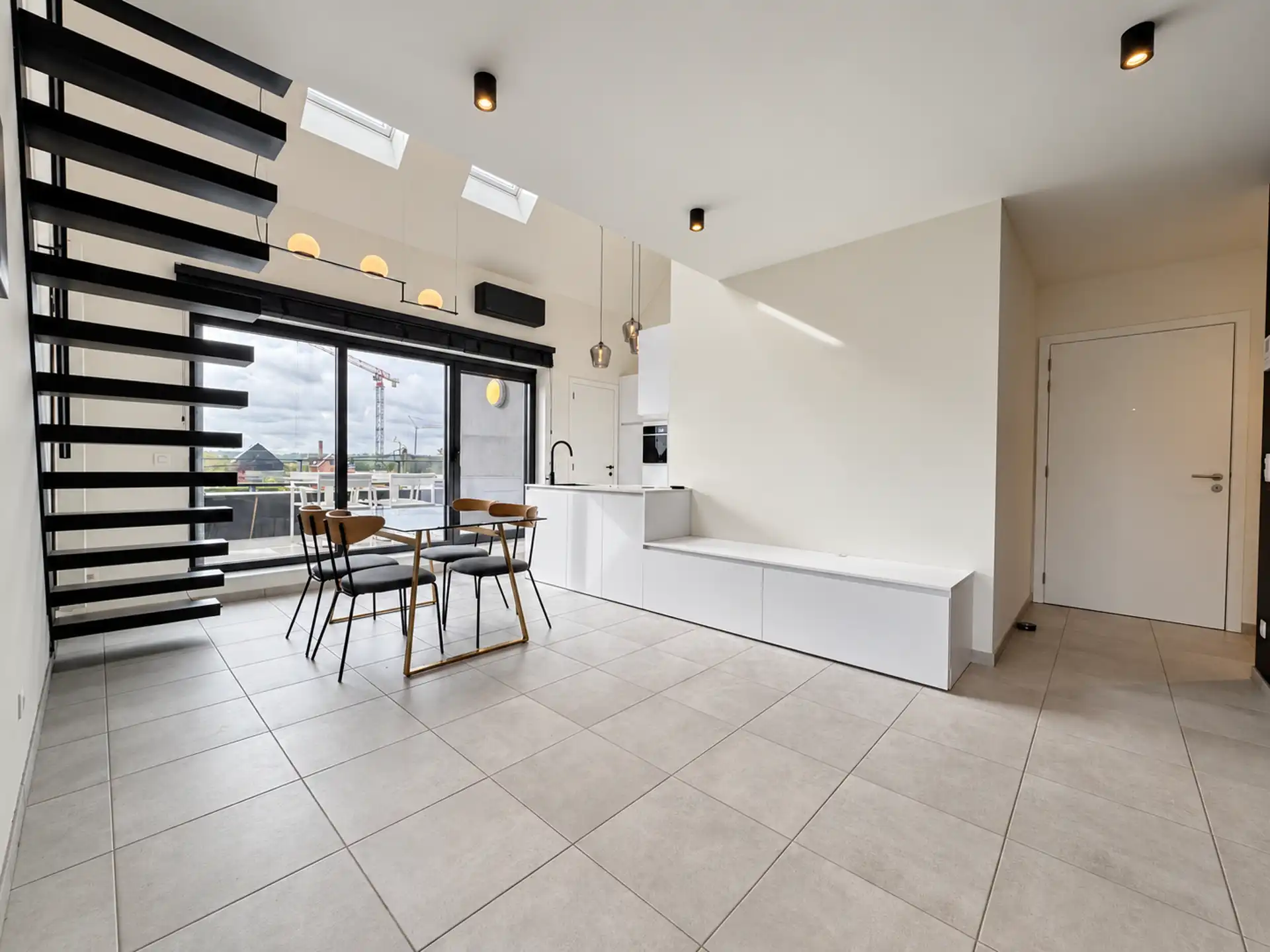 Modern appartement met terras te Betekom foto 3